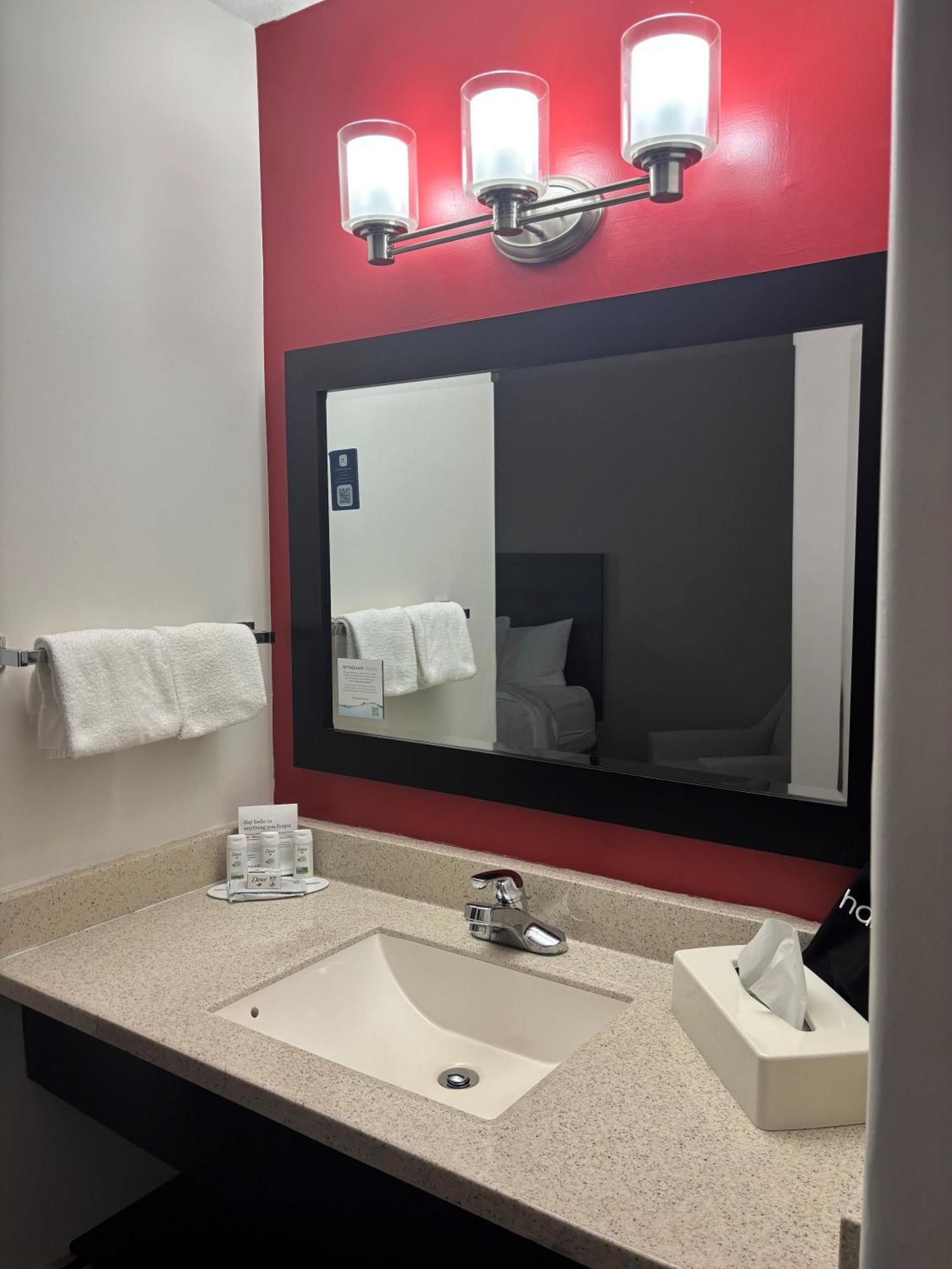 Ramada By Wyndham Sherwood Park Exterior photo