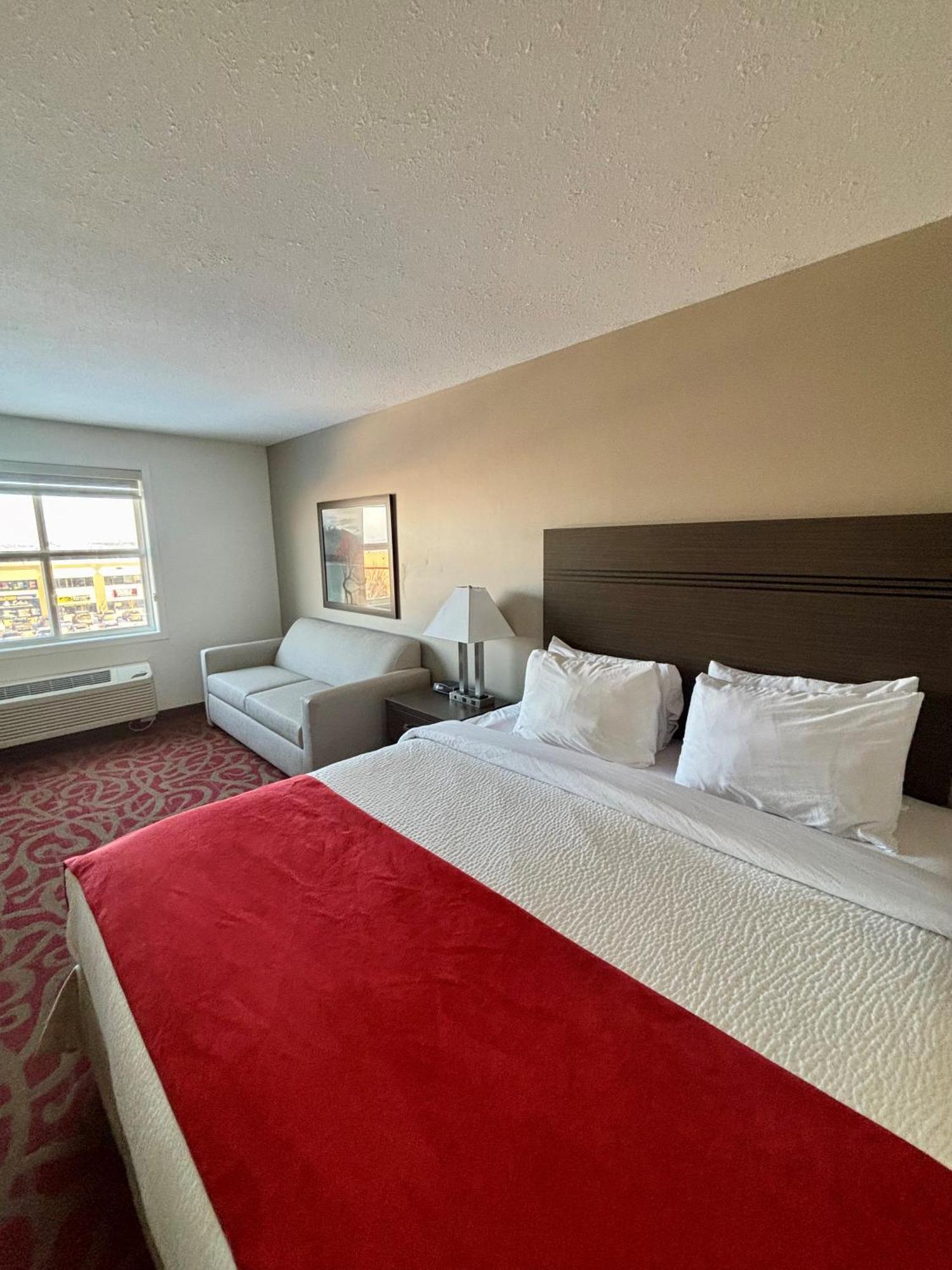 Ramada By Wyndham Sherwood Park Exterior photo