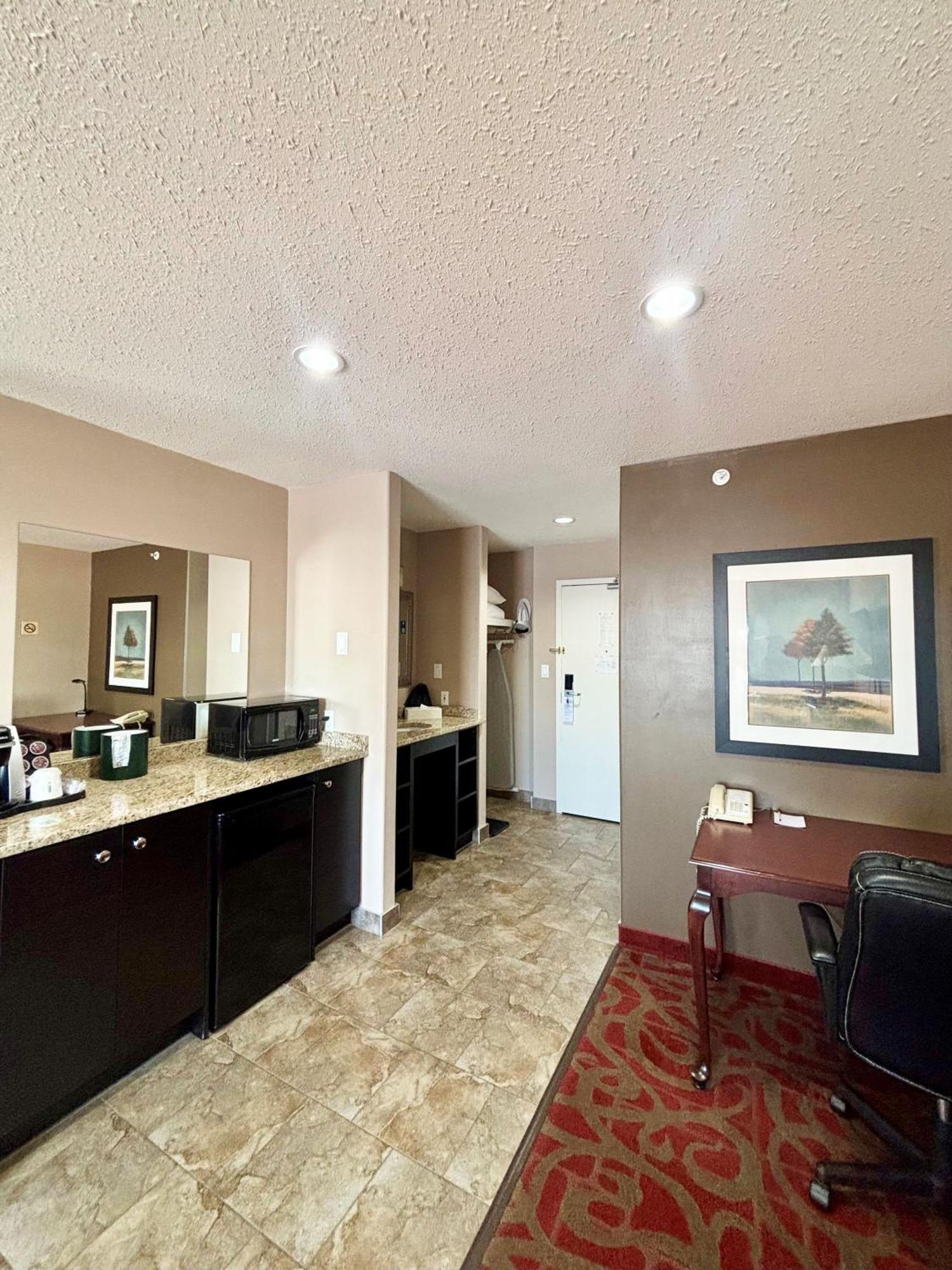 Ramada By Wyndham Sherwood Park Exterior photo