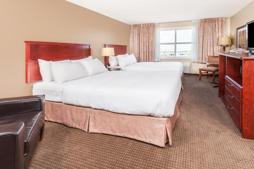 Ramada By Wyndham Sherwood Park Room photo